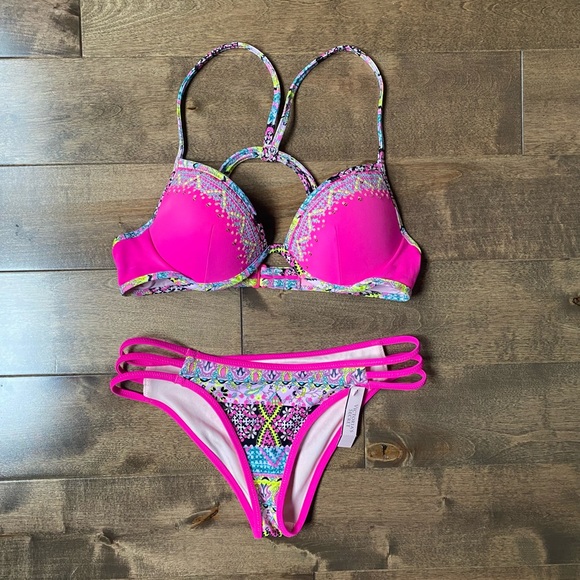 Victoria Secret Bikini - Picture 1 of 4